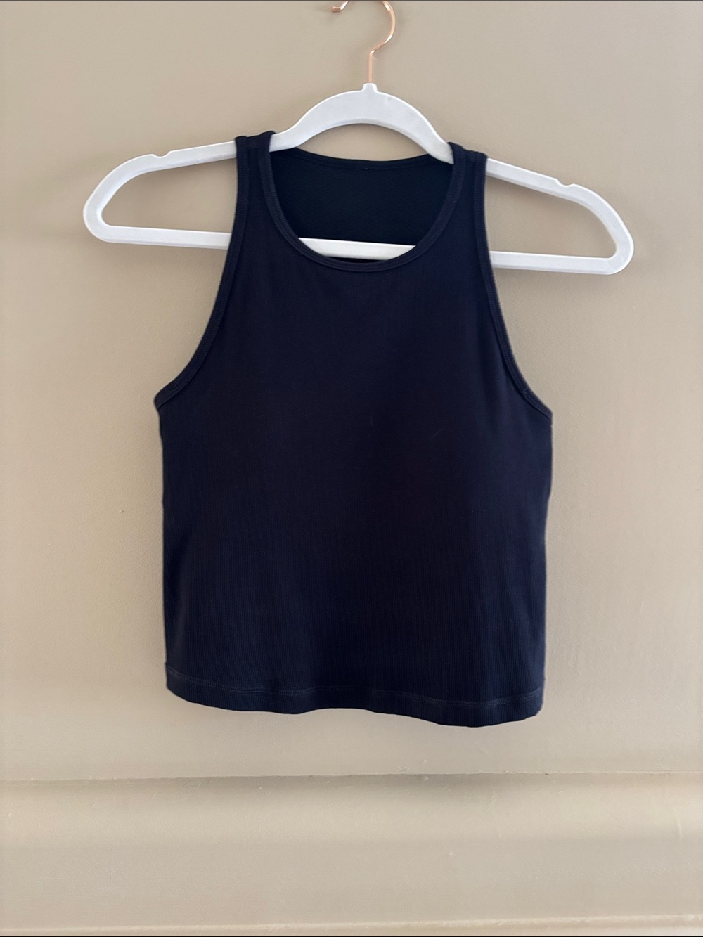 Vuori Plyo Tank. Black. Small. Excellent Condition.